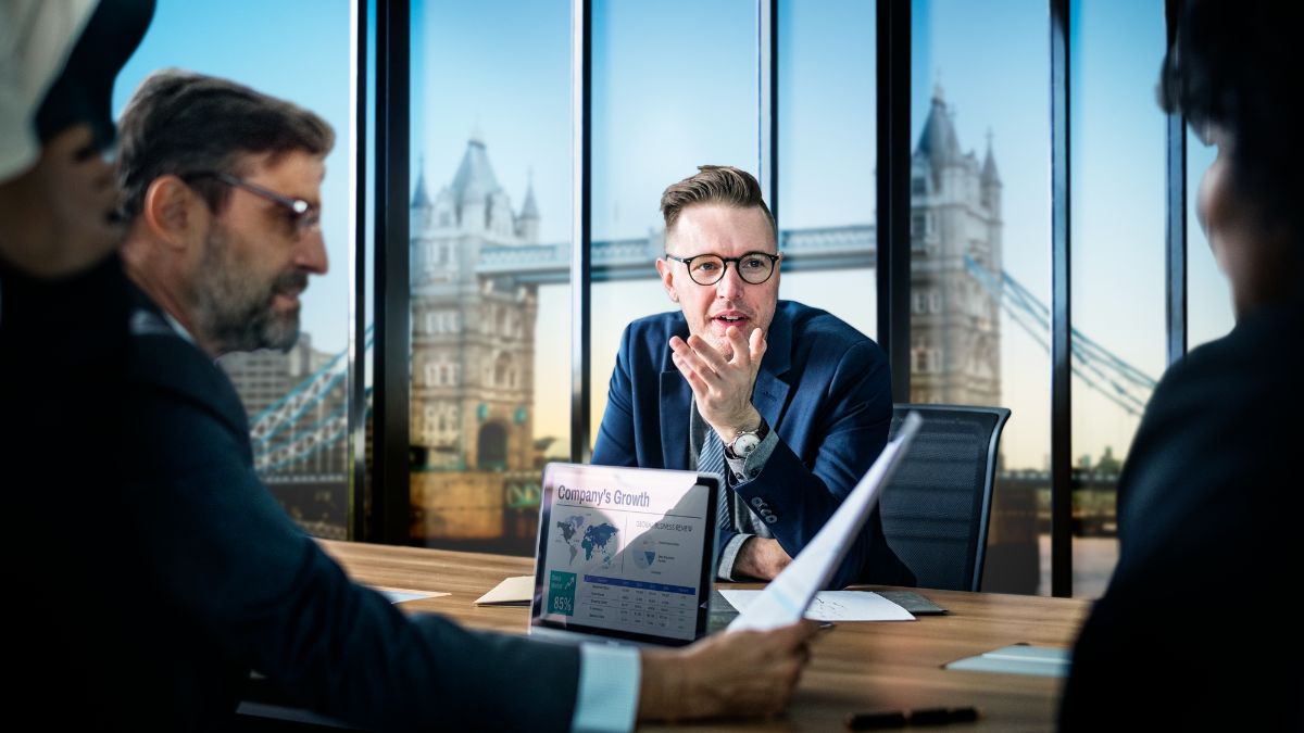 UK SME business confidence growth AI technology adoption 2026